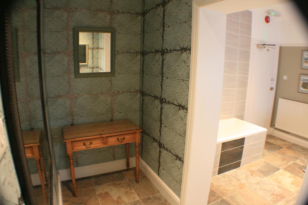 The Heathers Guest House York Room photo